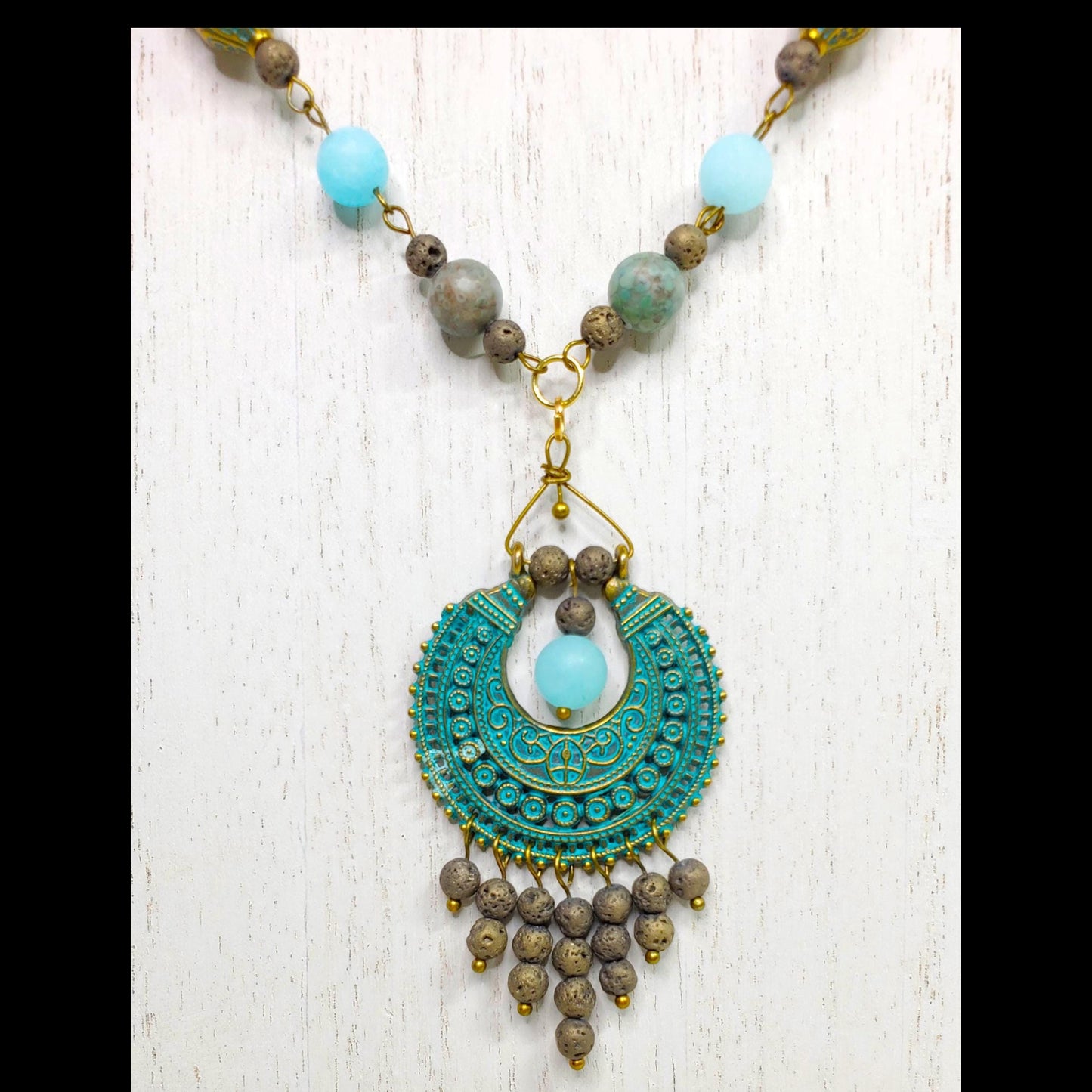 Maifanite and Quartz Crescent Necklace Set