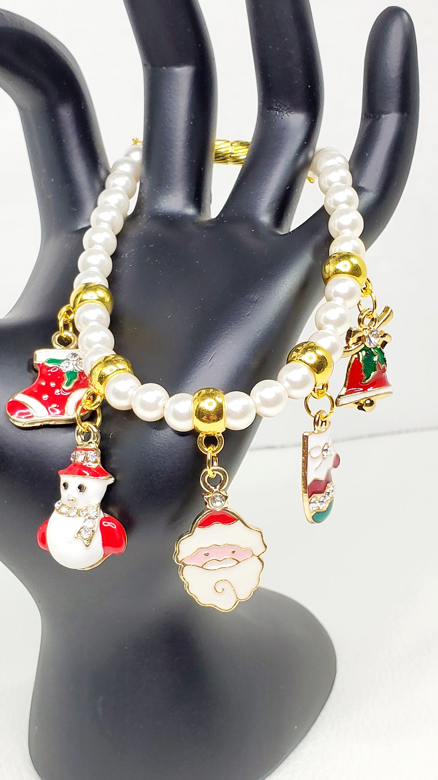 Christmas Pearl & Charm Bracelet