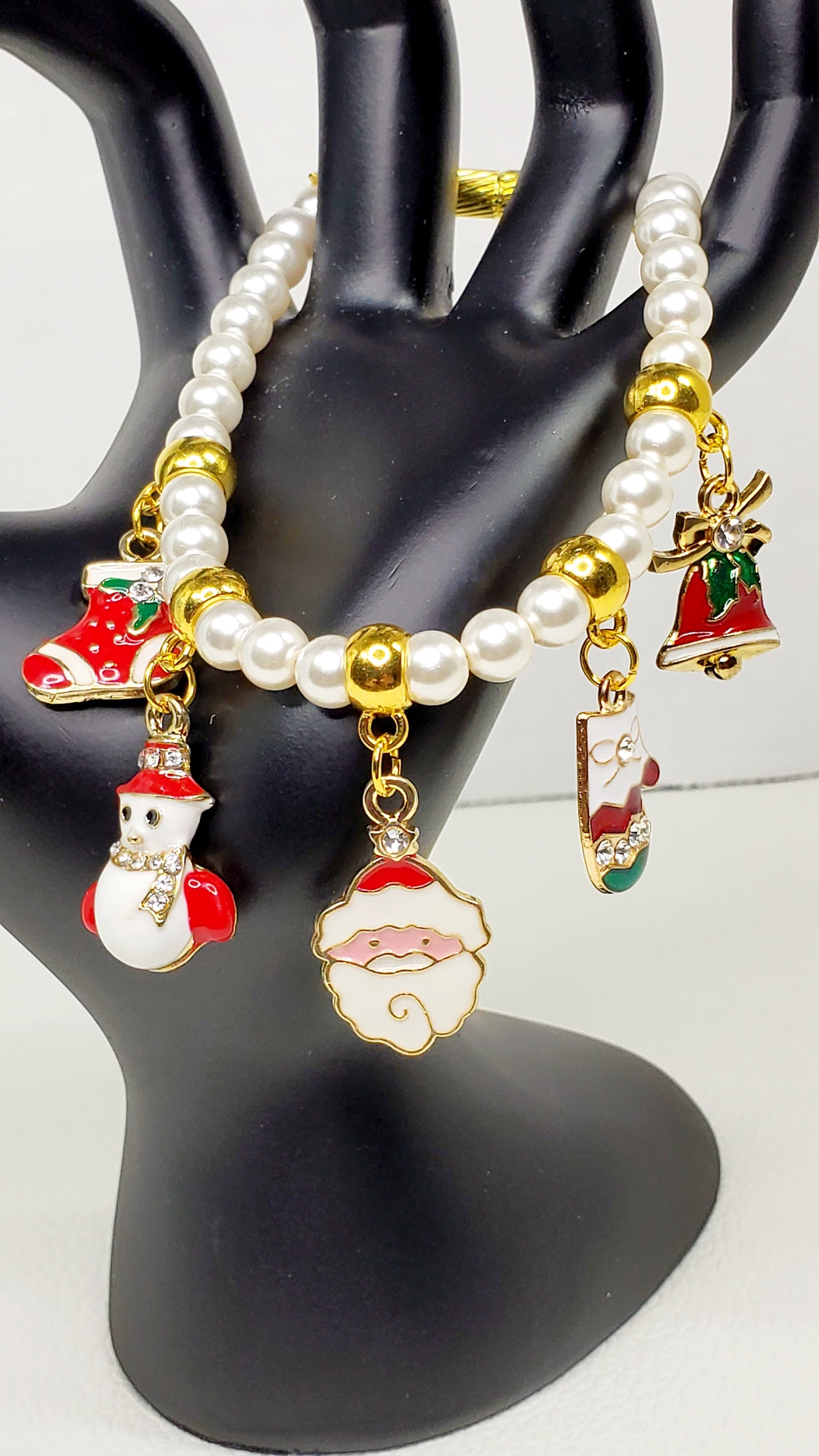Christmas Pearl & Charm Bracelet