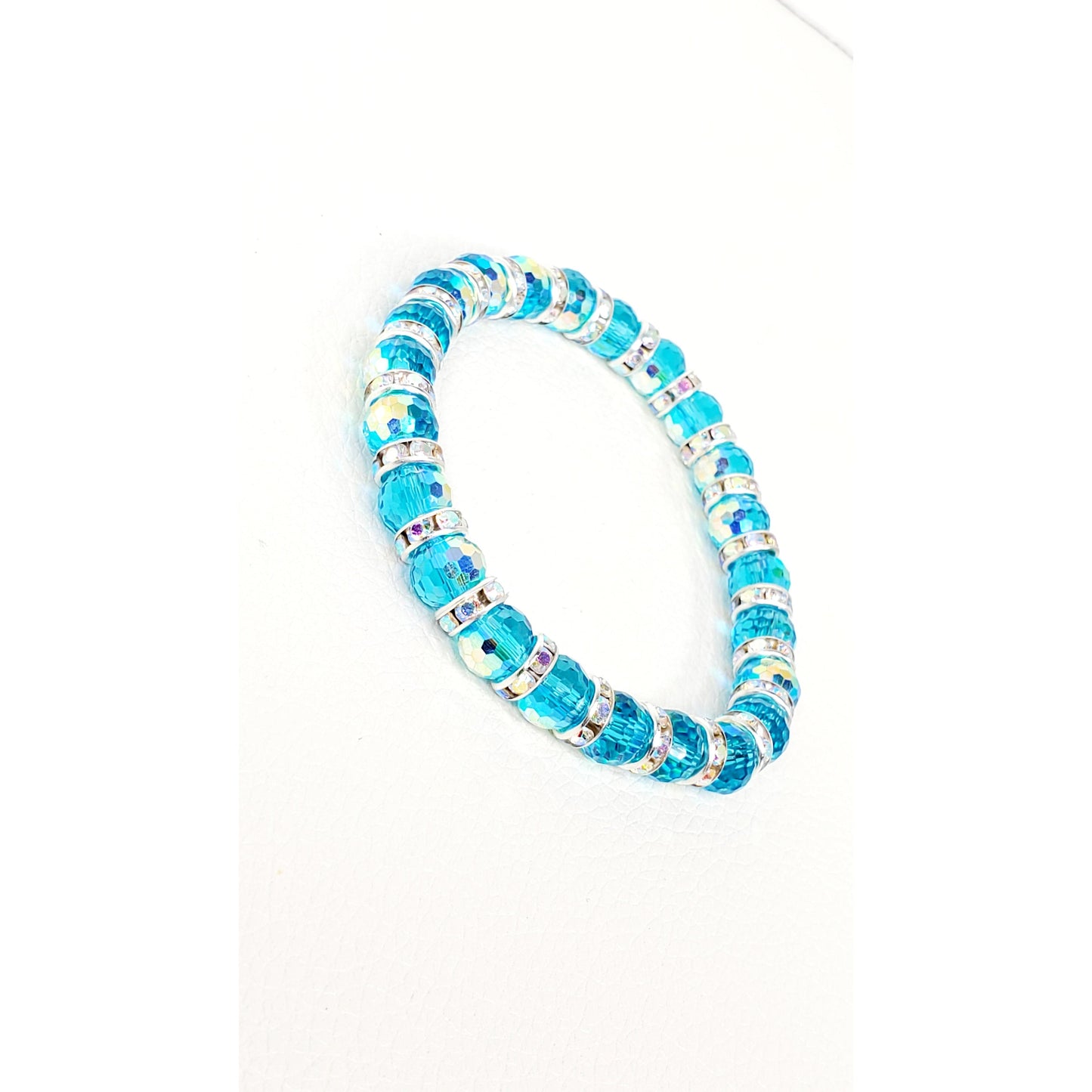 Beautiful Blue Aurora Borealis Faceted Crystal Glass Stretch Bracelet