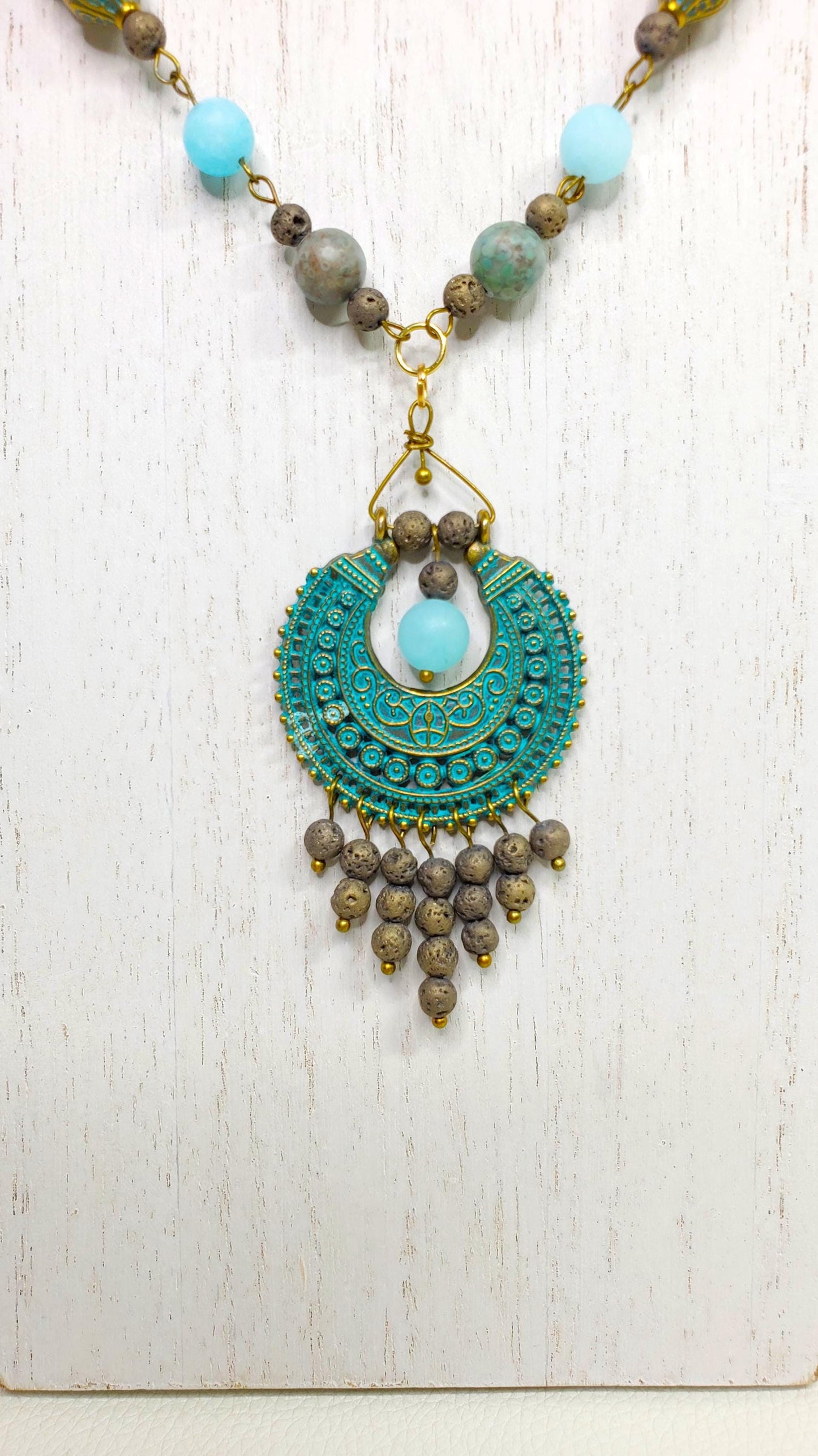 Maifanite and Quartz Crescent Necklace Set